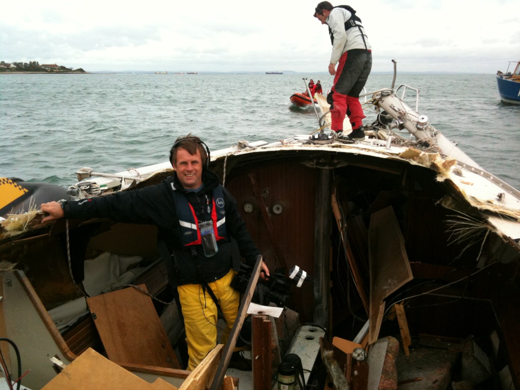 Crash Test Boat gas explosion